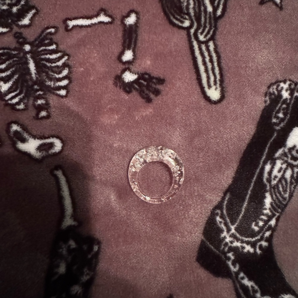 aerie acrylic ring
